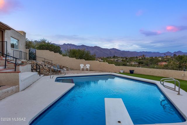 4975 N Camino Esplendora, Tucson, AZ 85718