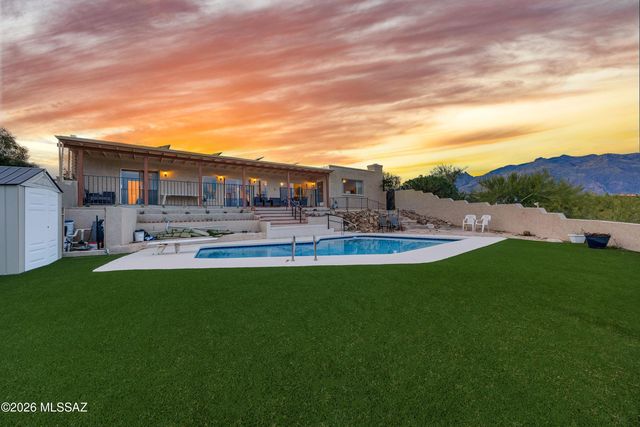 4975 N Camino Esplendora, Tucson, AZ 85718