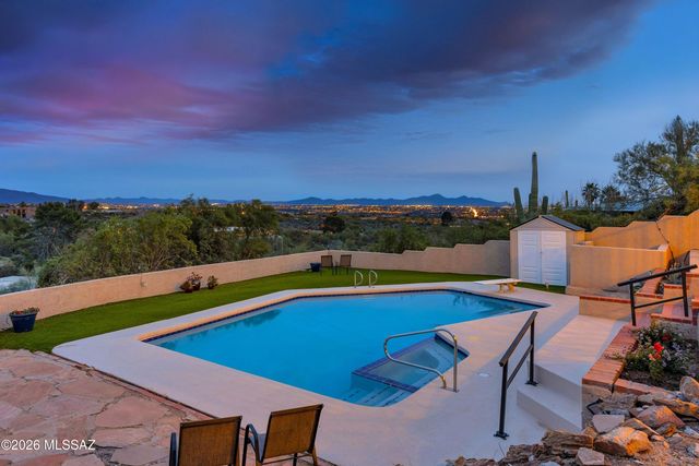 4975 N Camino Esplendora, Tucson, AZ 85718