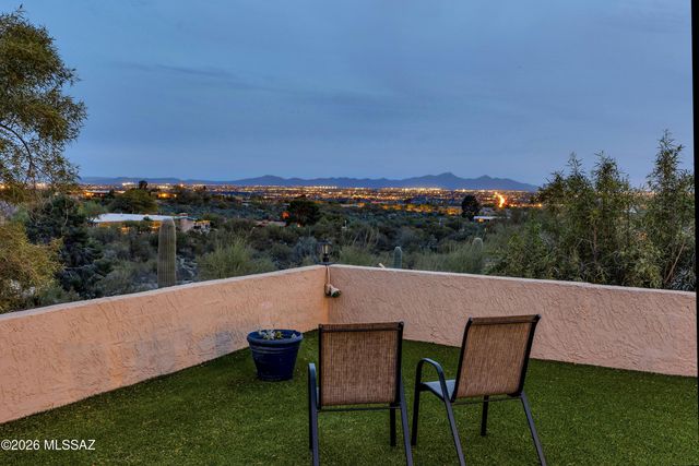 4975 N Camino Esplendora, Tucson, AZ 85718