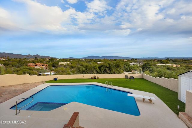 4975 N Camino Esplendora, Tucson, AZ 85718