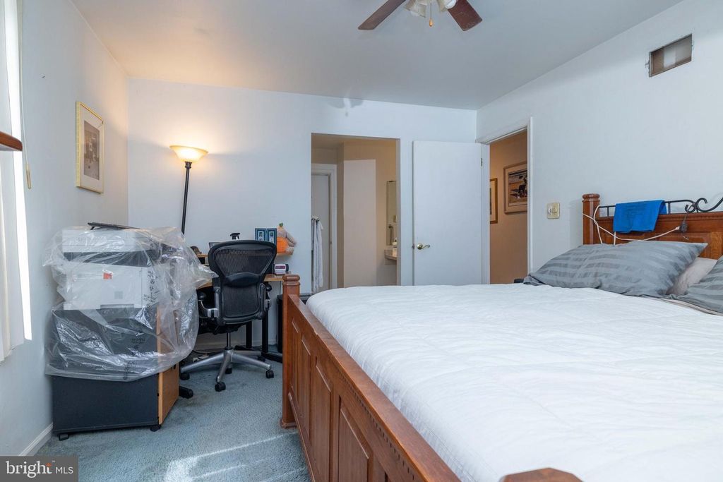 Image 2 of property listing at 1917 W ZABENKO DR, Wilmington, DE 19808