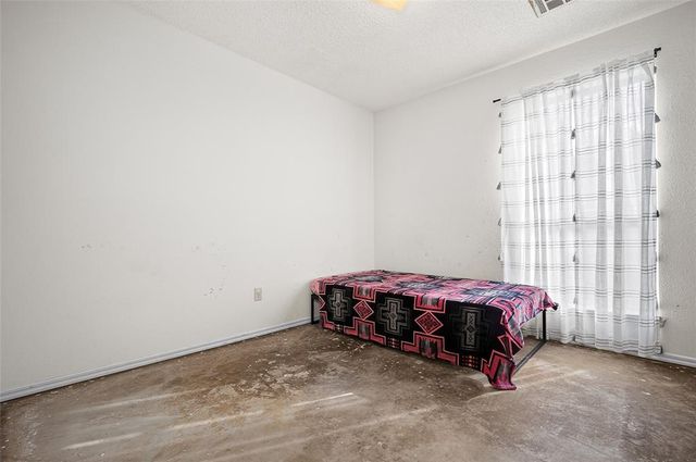 1029 Oak Hill Drive, Midwest City, OK 73110