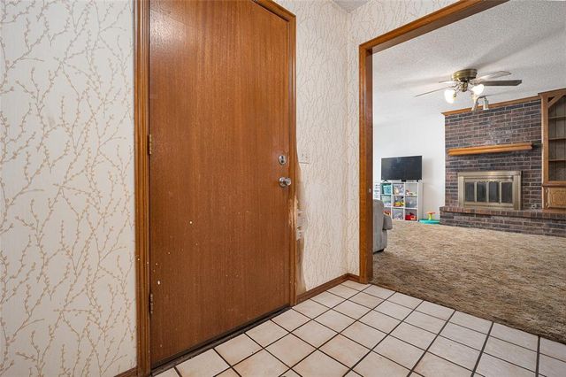 1029 Oak Hill Drive, Midwest City, OK 73110
