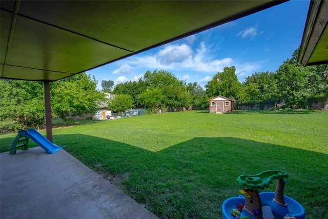 1029 Oak Hill Drive, Midwest City, OK 73110