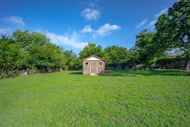 1029 Oak Hill Drive, Midwest City, OK 73110