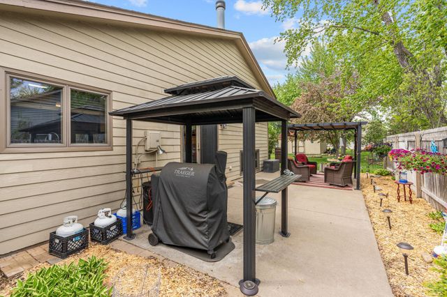 2969 120th Avenue NW, Coon Rapids, MN 55433
