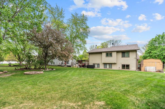 2969 120th Avenue NW, Coon Rapids, MN 55433