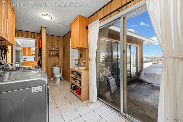 38027 Mallast Street, Harrison Charter Township, MI 48045