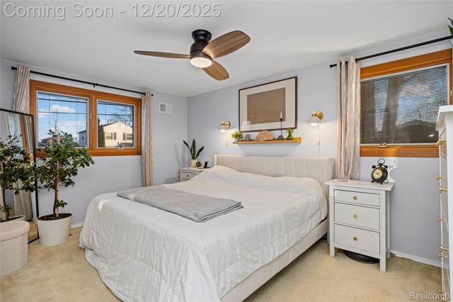 38027 Mallast Street, Harrison Charter Township, MI 48045