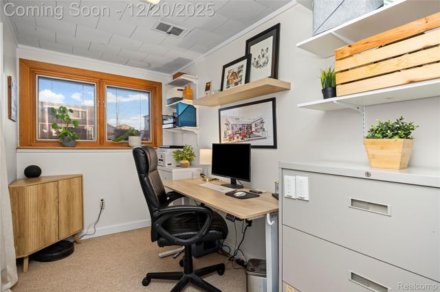 38027 Mallast Street, Harrison Charter Township, MI 48045