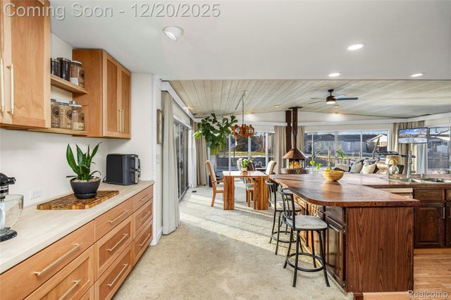 38027 Mallast Street, Harrison Charter Township, MI 48045