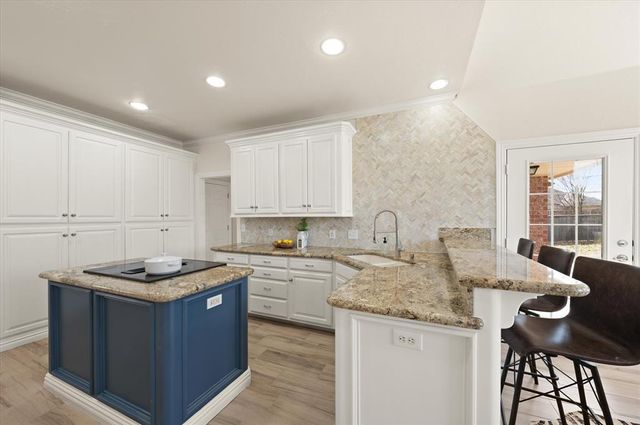 744 Longmeadow Lane, Edmond, OK 73003