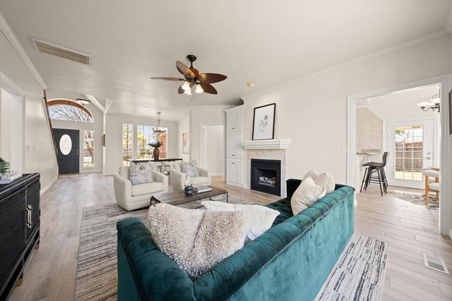 744 Longmeadow Lane, Edmond, OK 73003