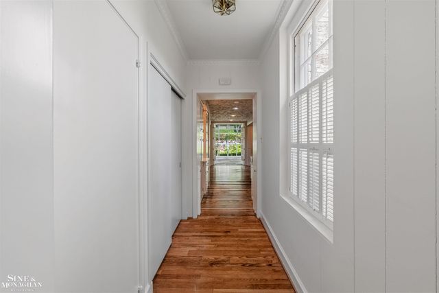 481 Kercheval Avenue, Grosse Pointe Farms, MI 48236