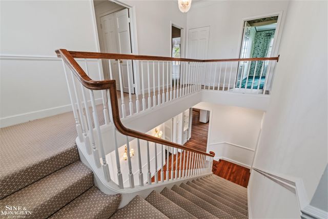 481 Kercheval Avenue, Grosse Pointe Farms, MI 48236
