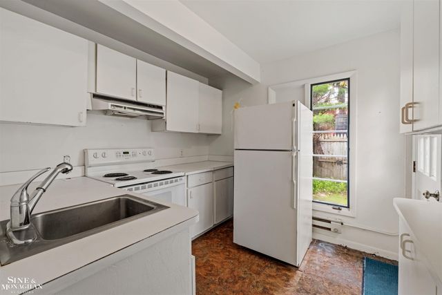 481 Kercheval Avenue, Grosse Pointe Farms, MI 48236