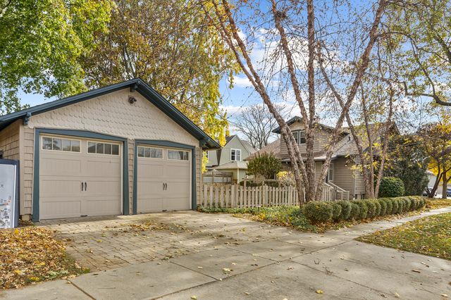 518 South Street, West Dundee, IL 60118