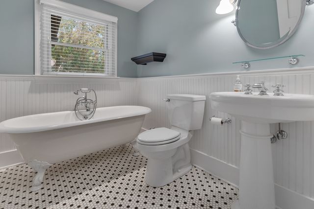 518 South Street, West Dundee, IL 60118