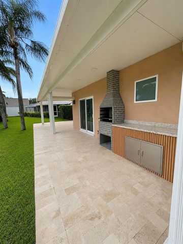 1842 EDGEWATER Drive, Boynton Beach, FL 33436