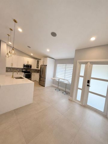 1842 EDGEWATER Drive, Boynton Beach, FL 33436