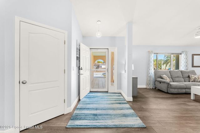 100 Echo Court SE, Palm Bay, FL 32909