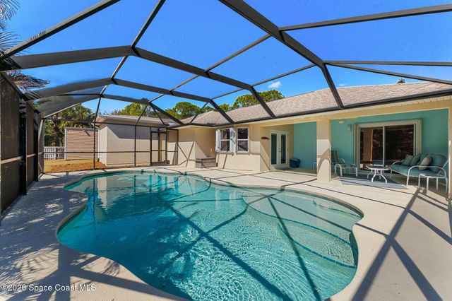 100 Echo Court SE, Palm Bay, FL 32909