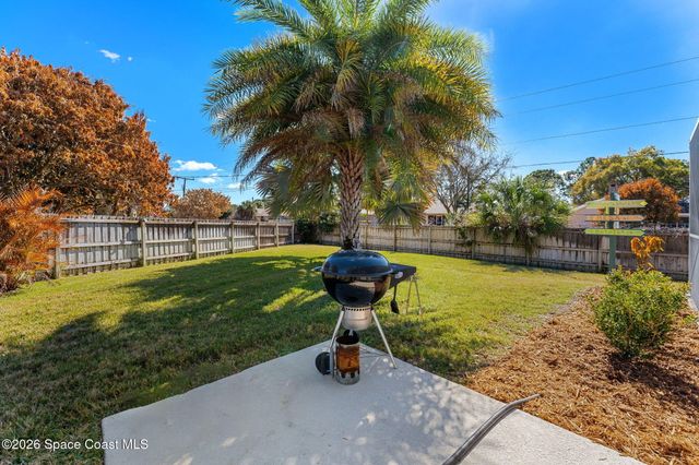 100 Echo Court SE, Palm Bay, FL 32909