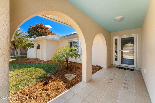 100 Echo Court SE, Palm Bay, FL 32909