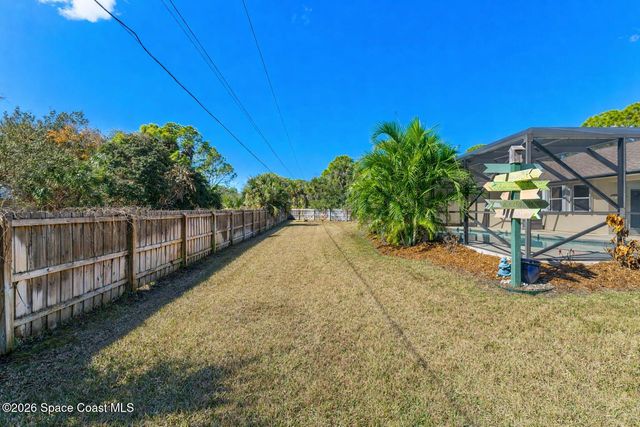 100 Echo Court SE, Palm Bay, FL 32909