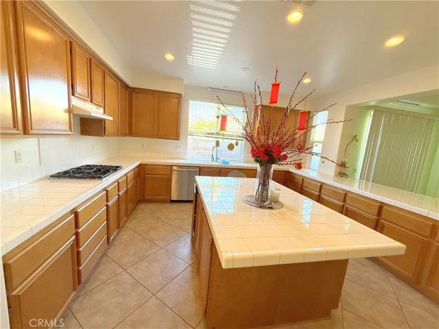 3100 Mill Ridge, Hemet, CA 92545