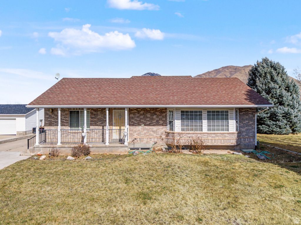 598 W 1600 N, Mapleton, UT 84664