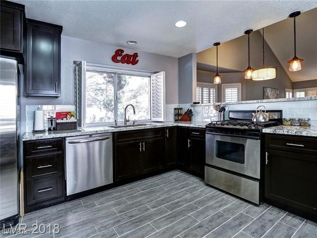 7061 Bright Springs Court, Las Vegas, NV 89113