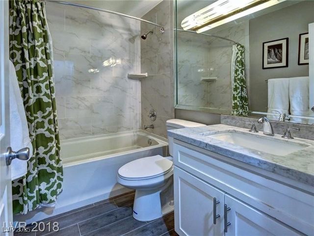 7061 Bright Springs Court, Las Vegas, NV 89113