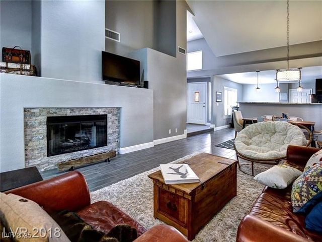 7061 Bright Springs Court, Las Vegas, NV 89113