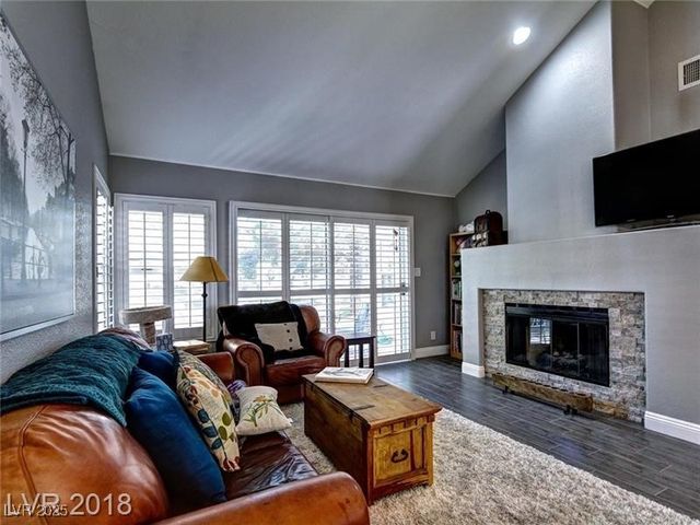 7061 Bright Springs Court, Las Vegas, NV 89113