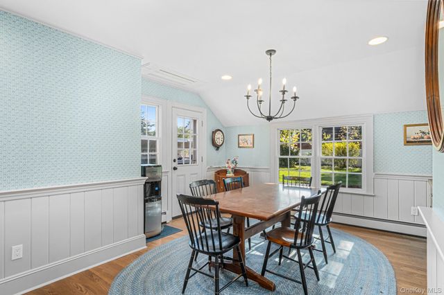 38 Prospect Avenue, Garden City, NY 11530