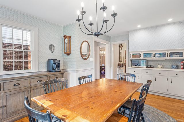 38 Prospect Avenue, Garden City, NY 11530