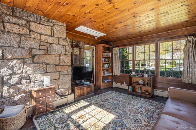 38 Prospect Avenue, Garden City, NY 11530