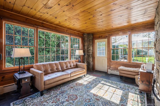 38 Prospect Avenue, Garden City, NY 11530