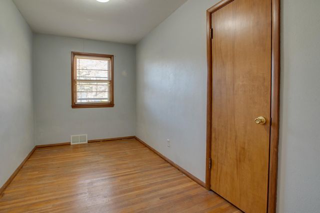 614 16th Street N, Moorhead, MN 56560