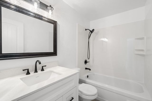 2711 Elliott Avenue, Medford, OR 97501