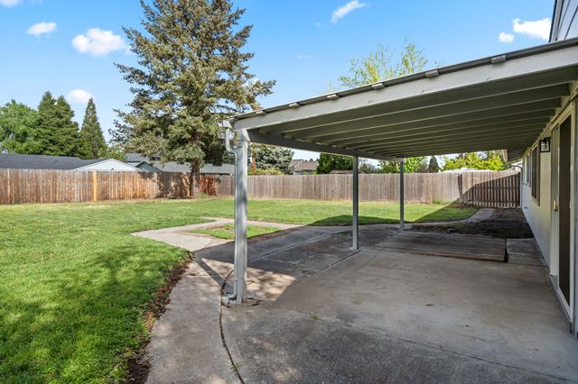 2711 Elliott Avenue, Medford, OR 97501