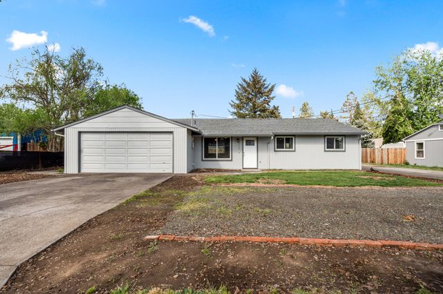 2711 Elliott Avenue, Medford, OR 97501