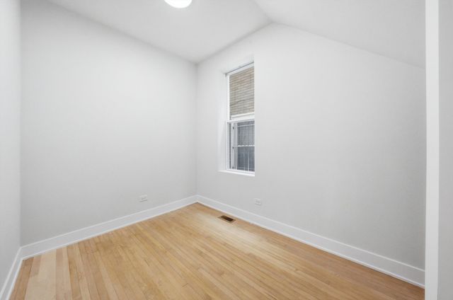 2145 W 18th Place 1F, Chicago, IL 60608
