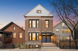 2145 W 18th Place 1F, Chicago, IL 60608
