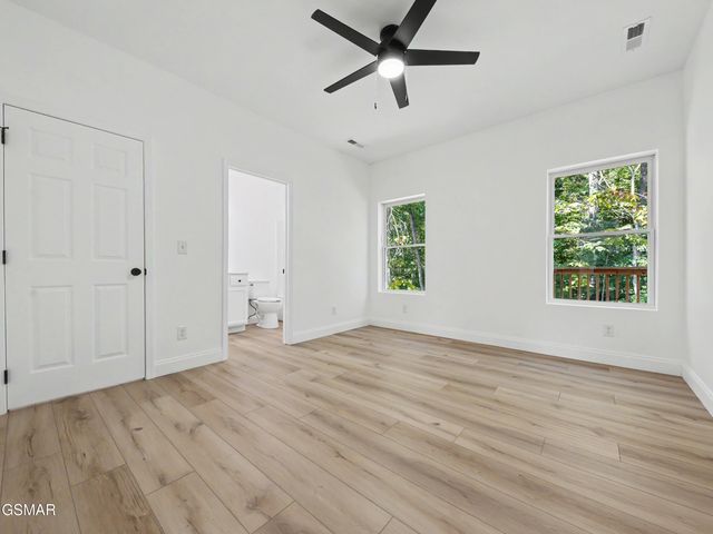 2435 Scenic Mountain Drive, Sevierville, TN 37876