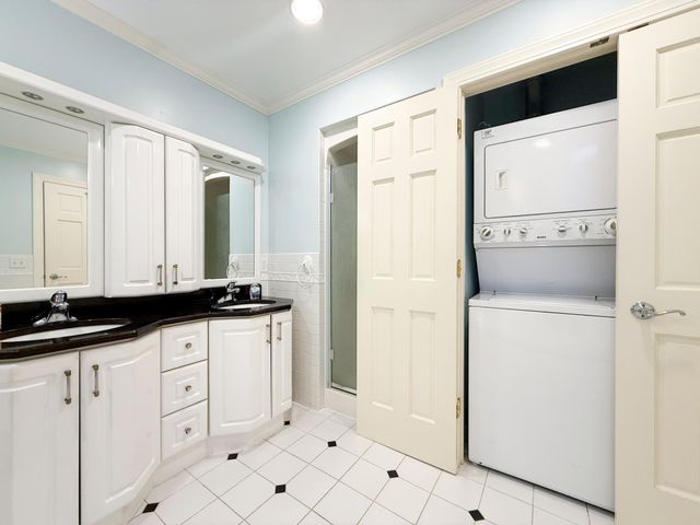 2211 Lenwood Drive SW, Rochester, MN 55902