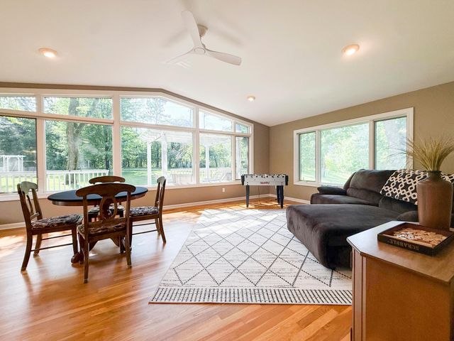 2211 Lenwood Drive SW, Rochester, MN 55902