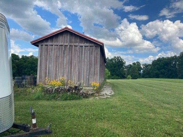 7838 Shoals Branch Rd, Primm Springs, TN 38476